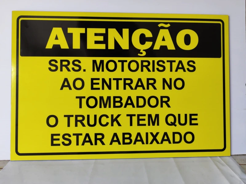 Imagem ilustrativa de Placas de sinalização de segurança